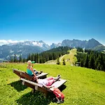 Dachstein West Hotel Gmbh-Kirchenwirt Russbach 3* Russbach am Pass Gschuett