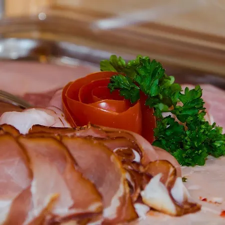 Dachstein West Gmbh-kirchenwirt Russbach Russbach am Pass Gschütt